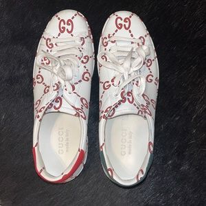 *RARE* Gucci Tennis Shoes & Original Packaging